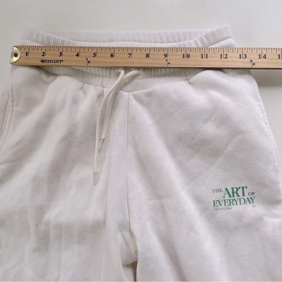 4th and Reckless The Art of Everyday Cream Jogger Set Oversized Size Small - Picture 15 of 16